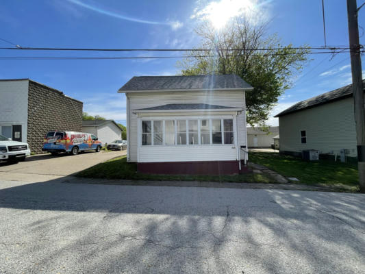 115 ROSELAWN AVE, MUSCATINE, IA 52761 - Image 1